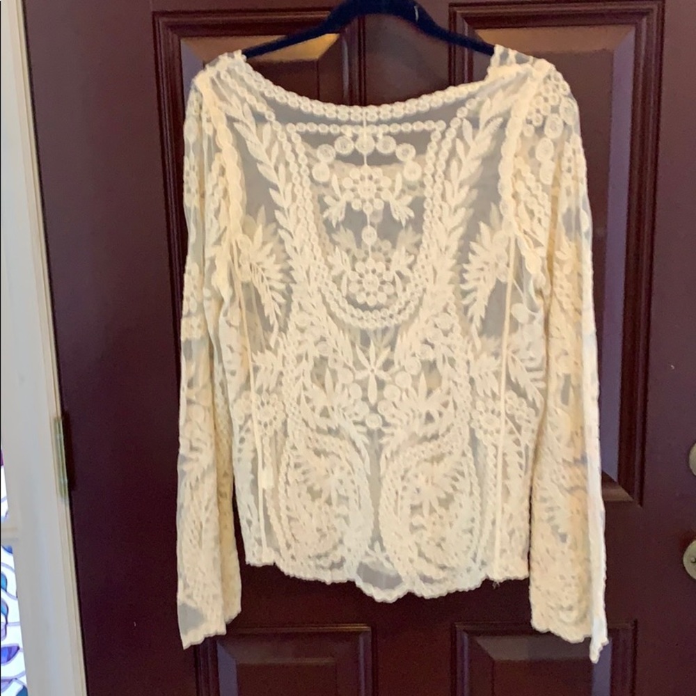 Lace top - Picture 4 of 7